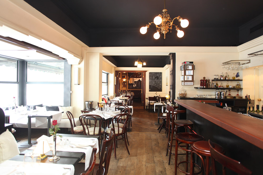 Restoran-Na-Cosku-At-The-Corner-Restaurant-8