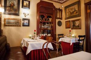 Restoran-Na-Cosku-At-The-Corner-Restaurant-4